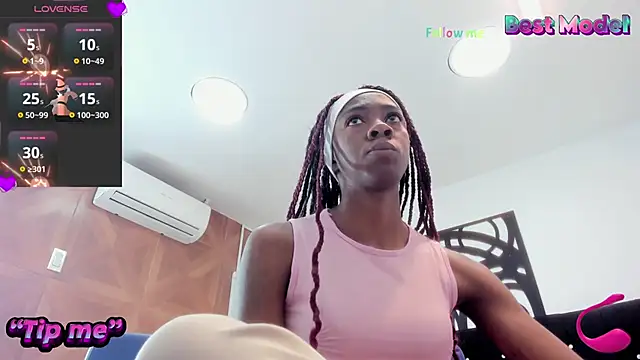 Shanelle   online show from January 22, 1:21 pm
