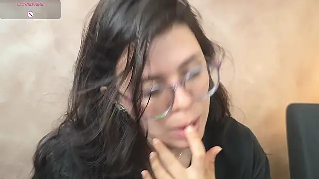 irinasweet27 online show from January 11, 4:23 pm