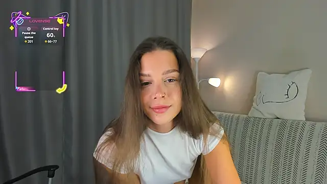 Alice hailey  online show from November 12, 8:30 pm