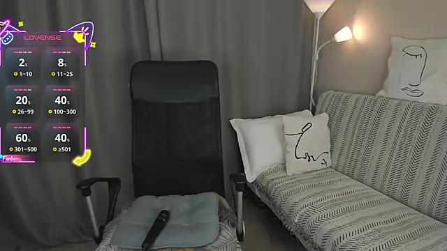 Alice hailey  online show from December 5, 7:10 pm