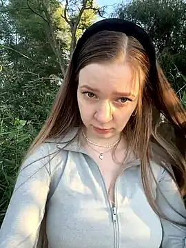 Snapshot of EvaWhite_ chatting on September 16, 2:51 pm EvaWhite online show from September 16, 2:51 pm