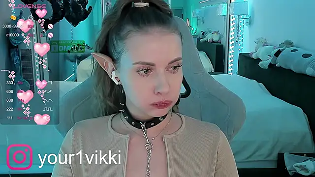 Vikki Cheese online show from December 11, 1:15 am