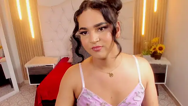 Snapshot of Andrys_ chatting on October 10, 8:52 pm Andrys online show from October 10, 8:52 pm