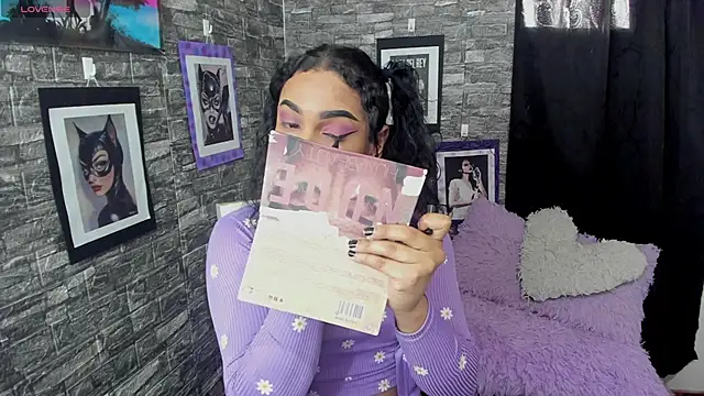 Snapshot of Andrys_ chatting on November 12, 7:57 pm Andrys online show from November 12, 7:57 pm