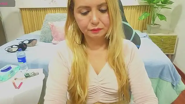 rose meyer online show from December 15, 7:18 pm