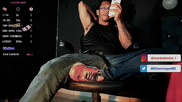 FuckHardlove online show from March 26, 5:24 am