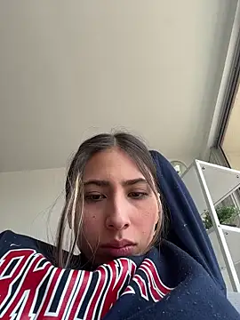 Ameellie online show from March 14, 3:28 pm