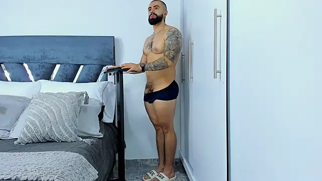 Zack Froone online show from October 20, 12:49 pm