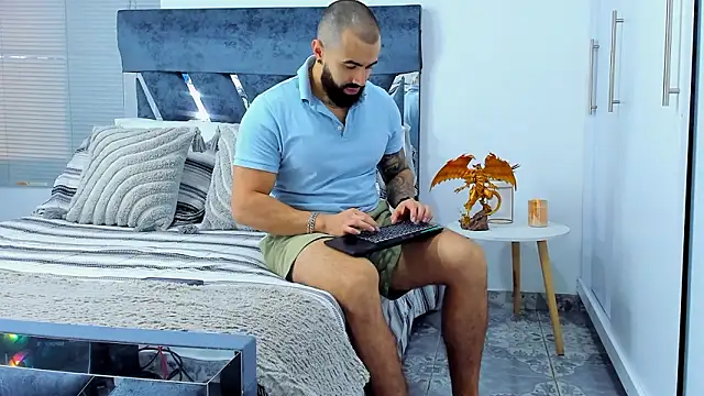 Zack Froone online show from February 17, 12:34 pm