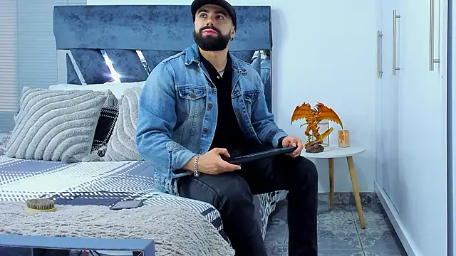 Zack Froone online show from February 18, 12:56 pm