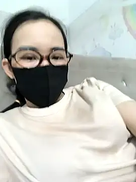 I AM NOT A SLUT online show from April 10, 8:52 am