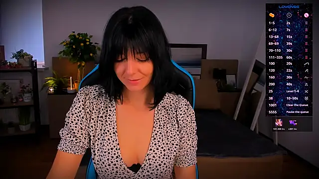 Snapshot of _Kelly__ chatting on October 22, 6:02 am Kelly online show from October 22, 6:02 am