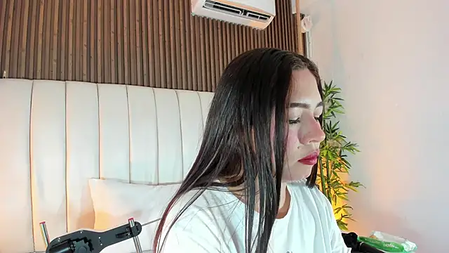 SaraRiley online show from March 11, 10:49 pm