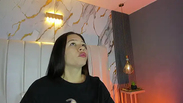 SaraRiley online show from April 13, 10:37 pm