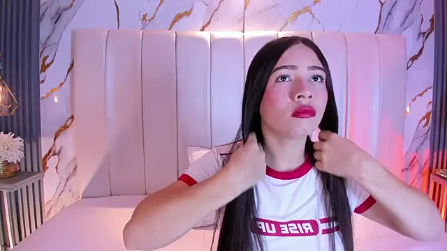 SaraRiley online show from April 16, 10:45 pm