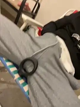 Snapshot of athenphysics chatting on January 9, 8:33 pm athenphysics online show from January 9, 8:33 pm