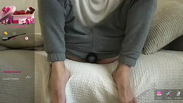 Snapshot of athenphysics chatting on January 12, 11:07 am athenphysics online show from January 12, 11:07 am