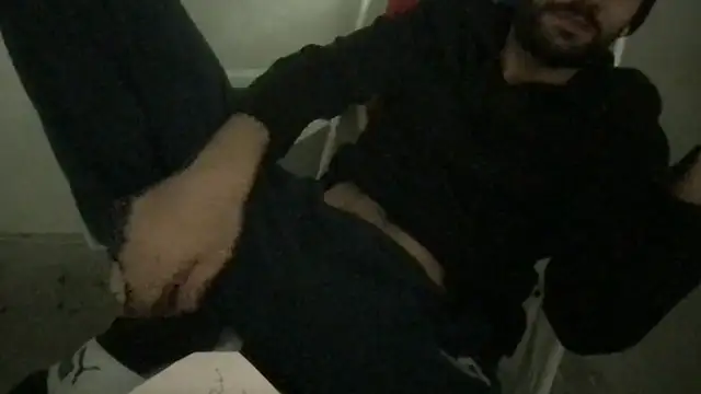 Snapshot of athenphysics chatting on November 25, 8:53 pm athenphysics online show from November 25, 8:53 pm