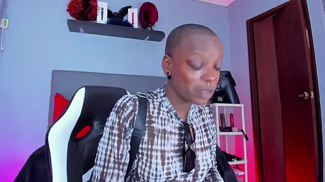 Coco Kiss online show from November 24, 7:02 pm