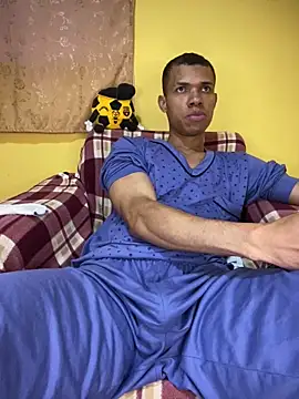 MoiseXxx 777 online show from December 8, 7:47 am