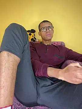 MoiseXxx 777 online show from March 18, 9:52 am