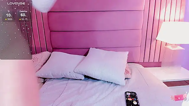 Snapshot of andrea_alvarz chatting on December 27, 8:13 am andrea alvarz online show from December 27, 8:13 am