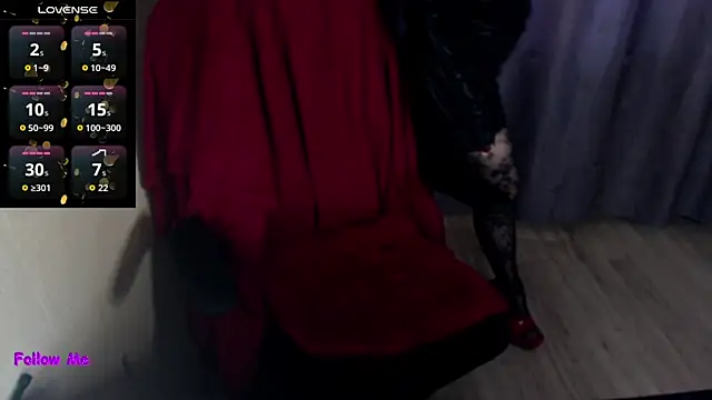 mia-joy online show from April 4, 11:08 am