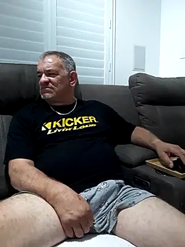 Cock-a-saurus68 online show from October 13, 10:48 am