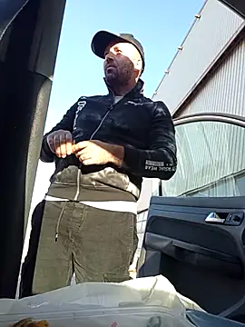 florin421 online show from April 5, 6:10 am