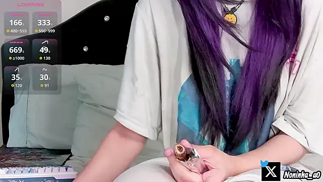 Snapshot of nonawhitemm chatting on June 2, 3:30 am nonawhitemm online show from June 2, 3:30 am