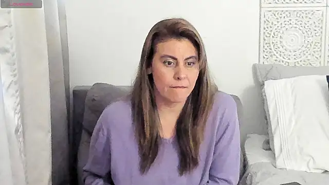 Snapshot of V_monse chatting on November 20, 11:26 pm V monse online show from November 20, 11:26 pm