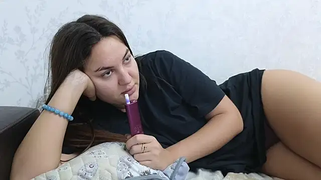 Nelly Fischer online show from January 14, 1:49 pm