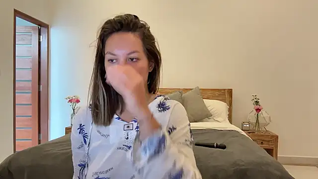 Nelly Fischer online show from September 27, 1:32 am