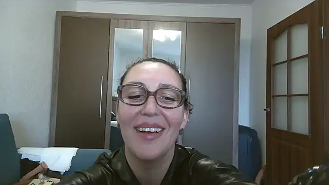 Ulyana72882 online show from February 6, 12:43 am