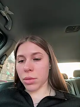 Snapshot of MilissaSee chatting on March 1, 11:28 am MilissaSee online show from March 1, 11:28 am