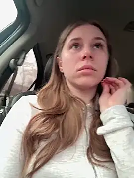 Snapshot of MilissaSee chatting on March 3, 1:09 pm MilissaSee online show from March 3, 1:09 pm