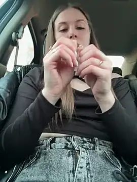 Snapshot of MilissaSee chatting on March 8, 12:09 pm MilissaSee online show from March 8, 12:09 pm