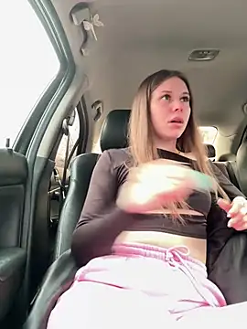 Snapshot of MilissaSee chatting on March 17, 9:55 am MilissaSee online show from March 17, 9:55 am