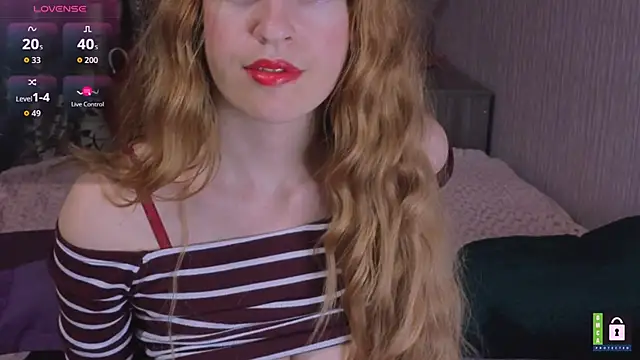 Snapshot of paulathesweet chatting on March 9, 1:42 am paulathesweet online show from March 9, 1:42 am