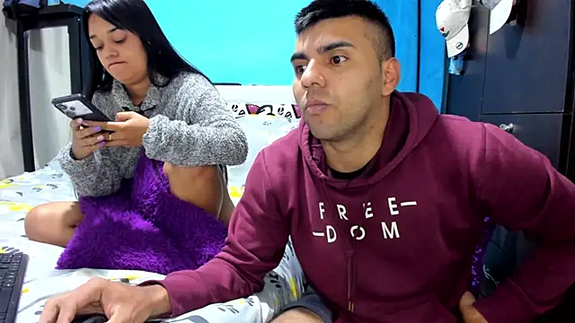 2ScarletandRyan8 online show from June 9, 8:59 am