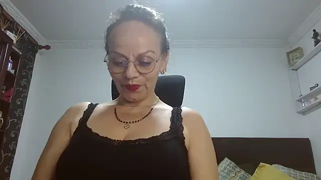 Snapshot of asleycavta chatting on February 21, 10:33 pm asleycavta online show from February 21, 10:33 pm