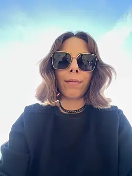 Mia Railey online show from February 23, 12:57 pm