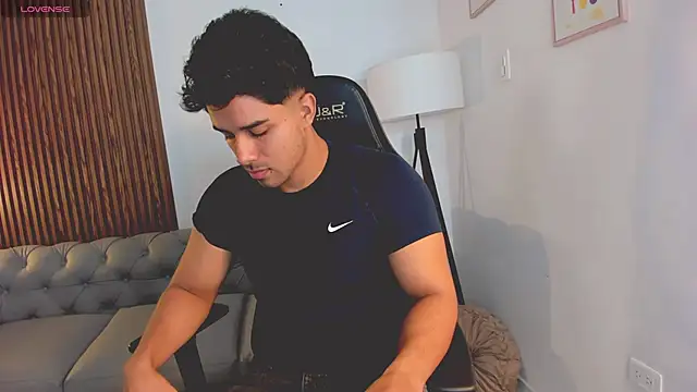 liam collins21 online show from October 29, 11:45 am