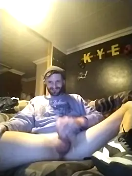 Nawtyslaveteen online show from March 4, 9:10 pm