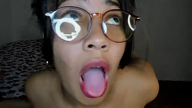 Snapshot of Jade_Dorthini chatting on February 11, 12:49 am Jade Dorthini online show from February 11, 12:49 am
