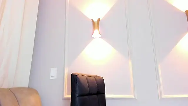 Lia walton online show from January 27, 5:48 pm