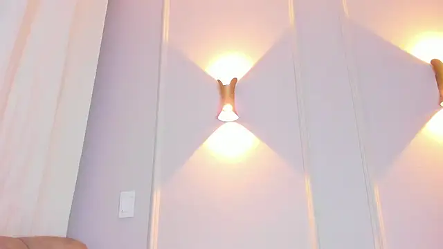 Lia walton online show from February 28, 12:09 pm