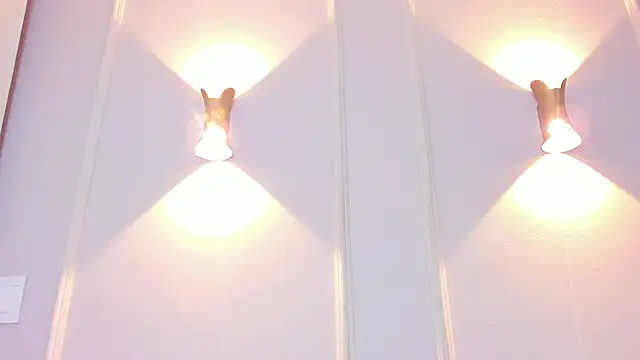 Lia walton online show from February 5, 12:10 pm