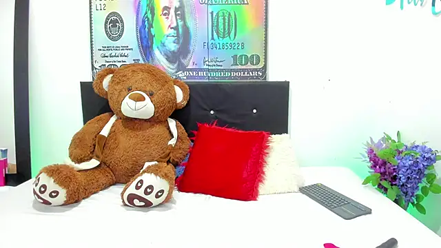 Snapshot of ZahiraEvans_ chatting on October 3, 6:38 pm ZahiraEvans online show from October 3, 6:38 pm