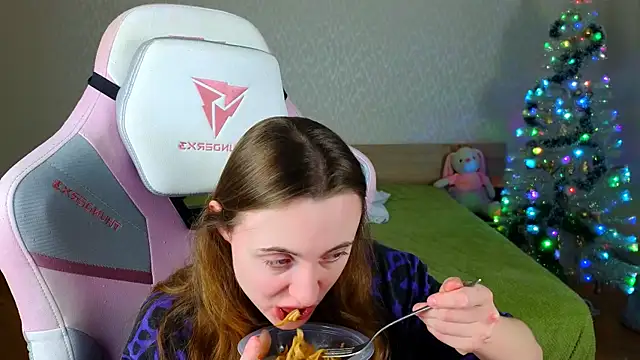 Cowell Adelina online show from December 21, 9:27 am